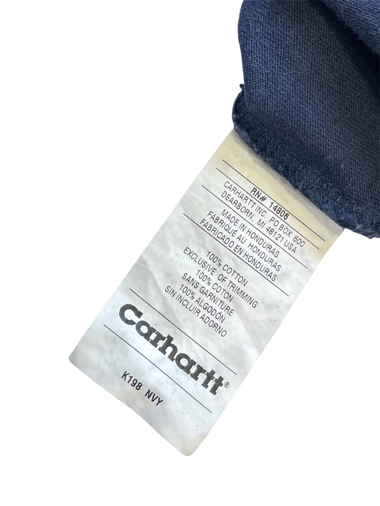 【carhartt】ネイビーブルーのポロシャツ