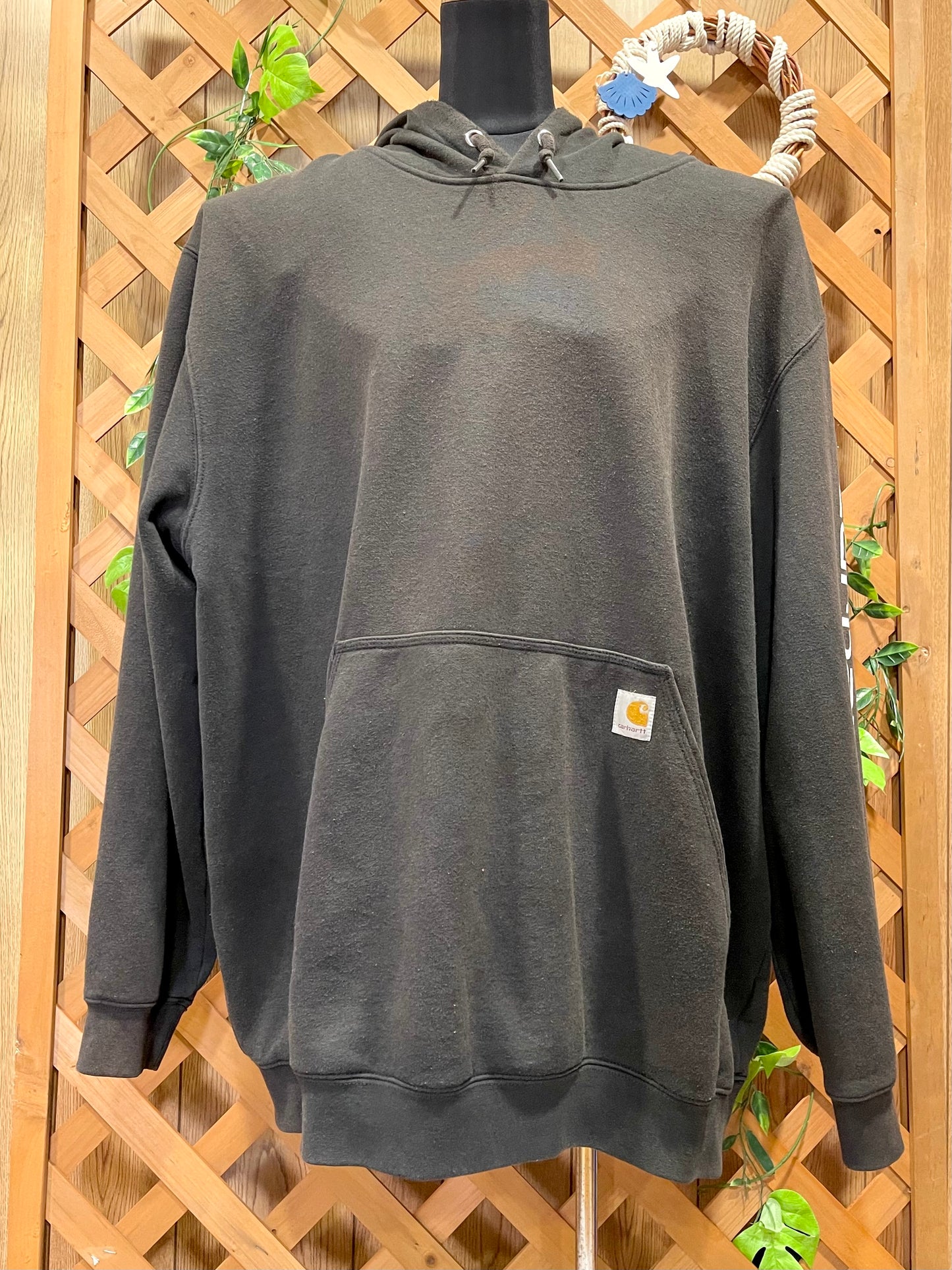 【carhartt】（3XL）黒のロゴスリーブ・プルオーバーパーカー
