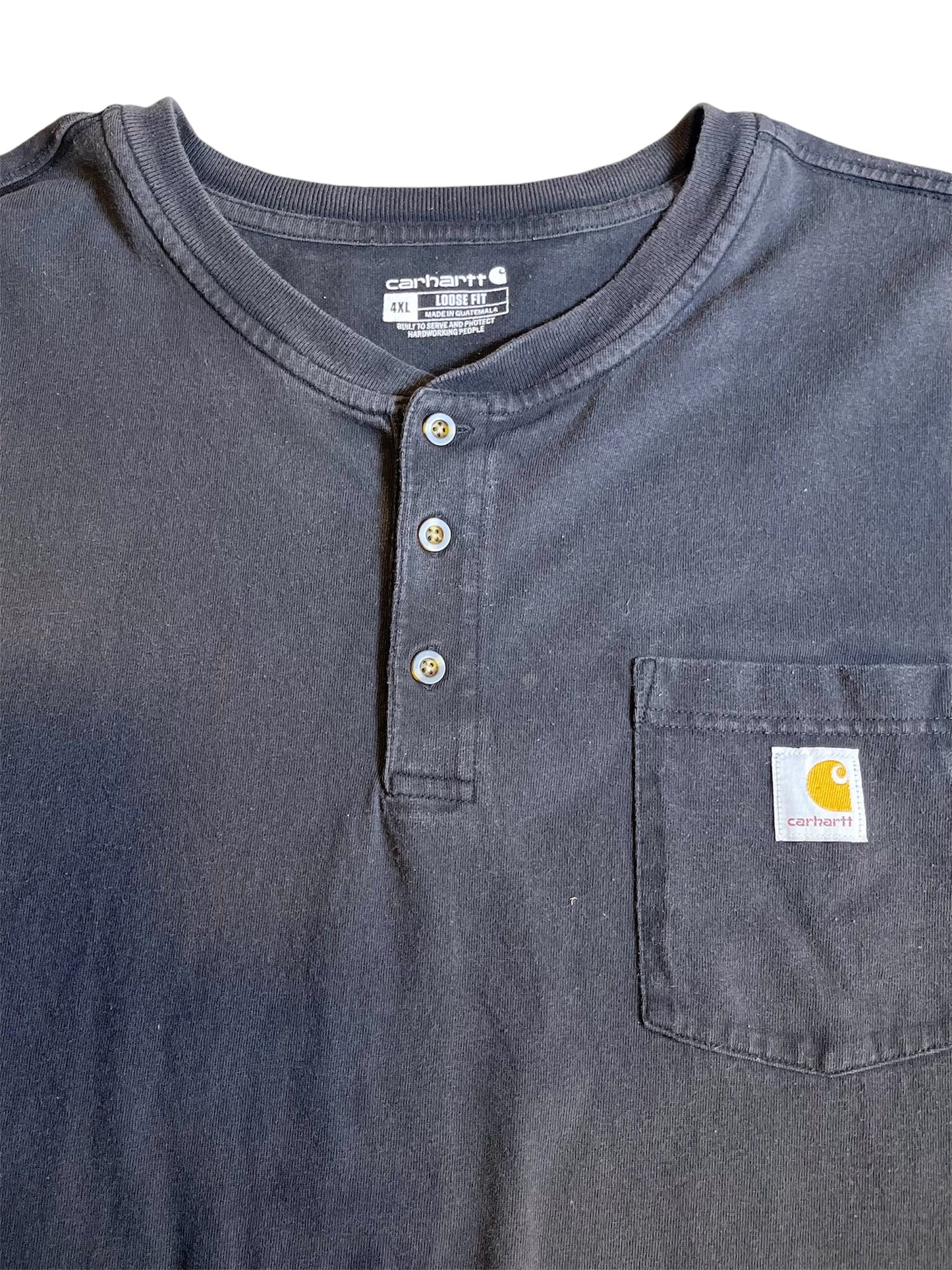 【carhartt】（4XL）黒のヘンリーネックTシャツ