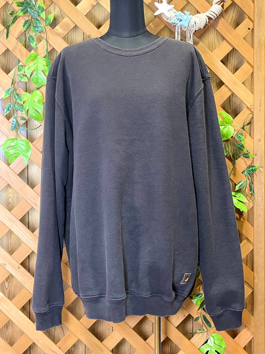 【carhartt】（刺繍ロゴ）黒の無地クルーネックスウェット