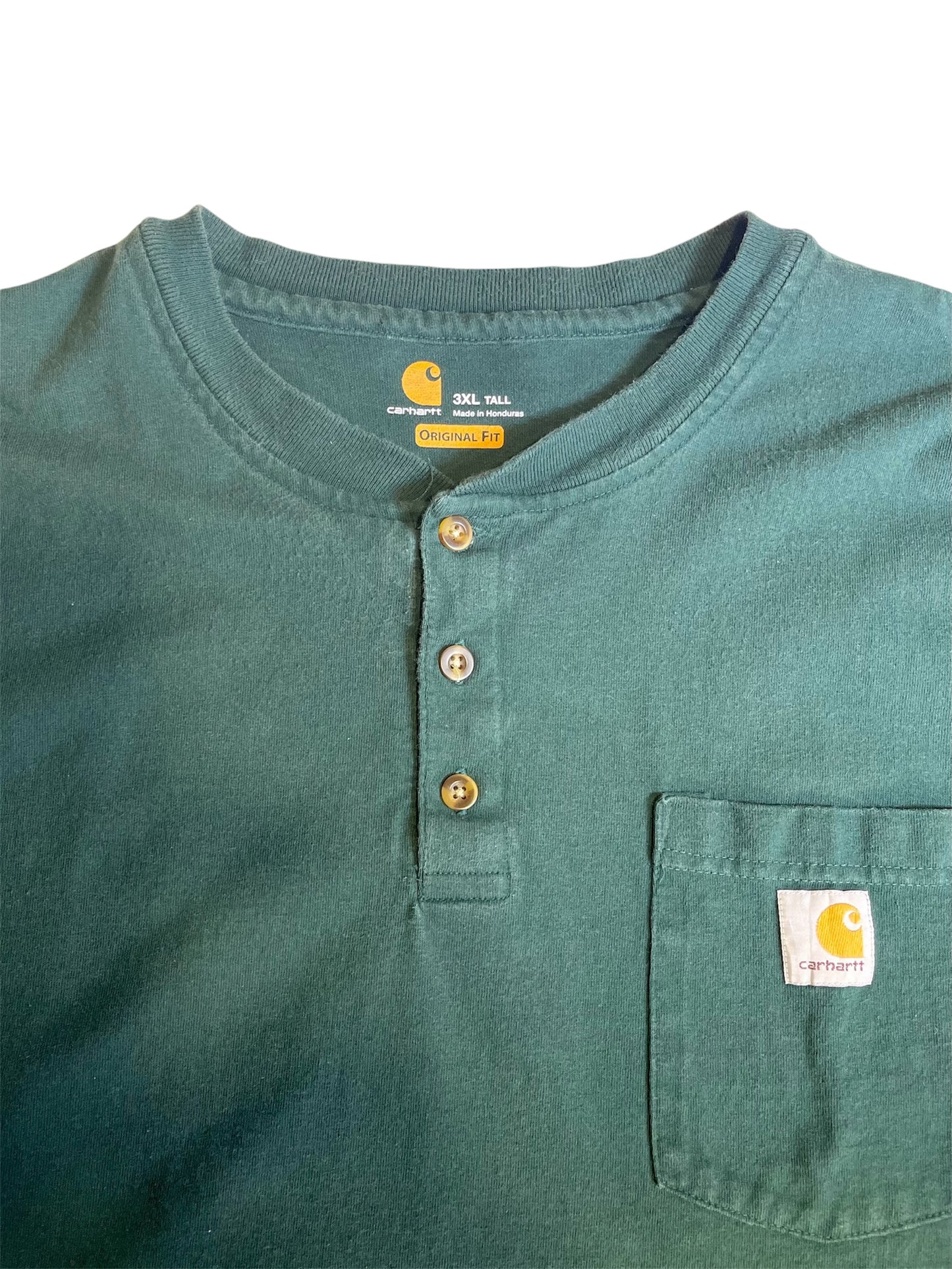 【carhartt】（3XL）グリーン系のヘンリーネックTシャツ
