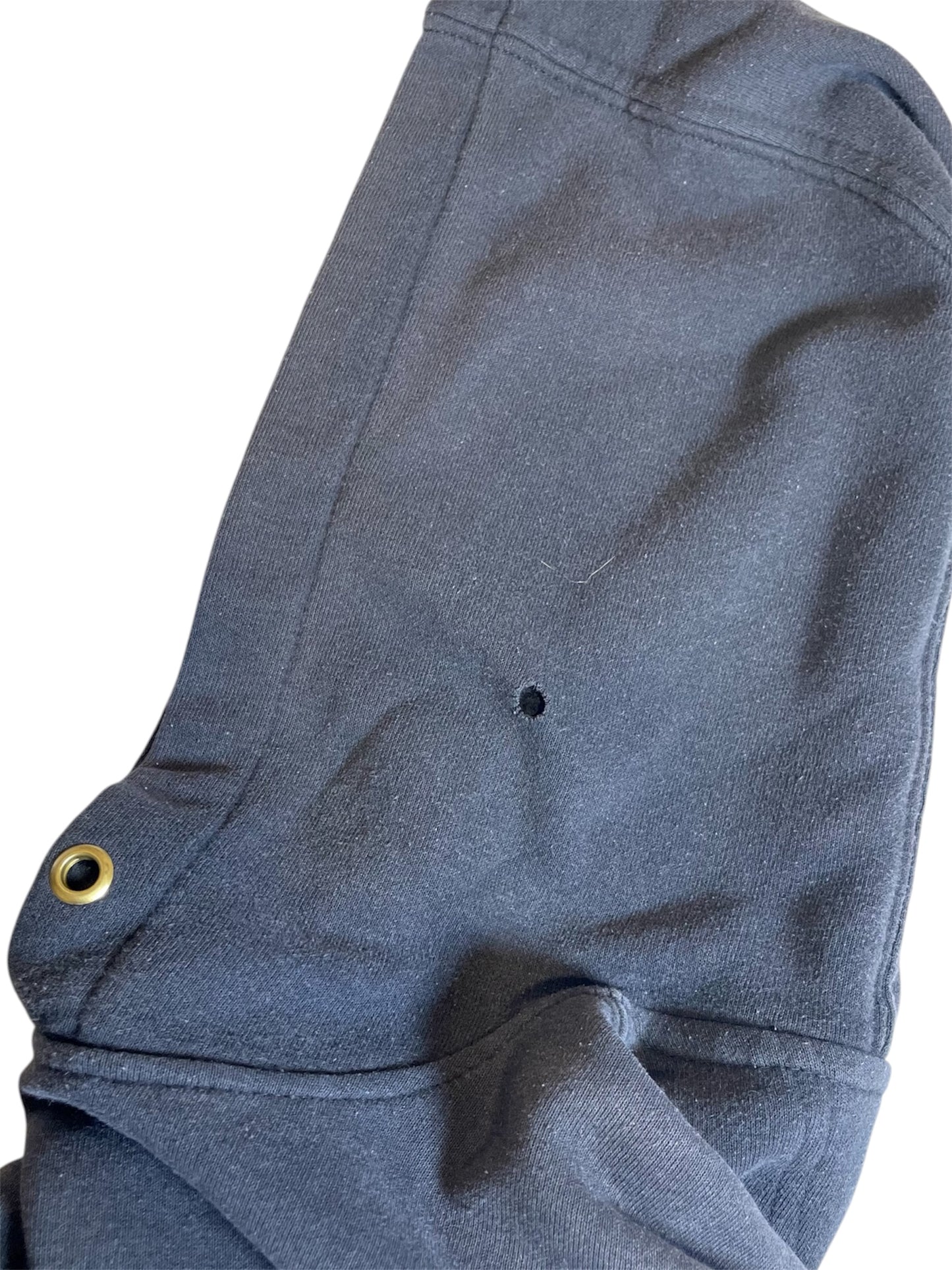 【carhartt】グレーのロゴスリーブ・プルオーバーパーカー