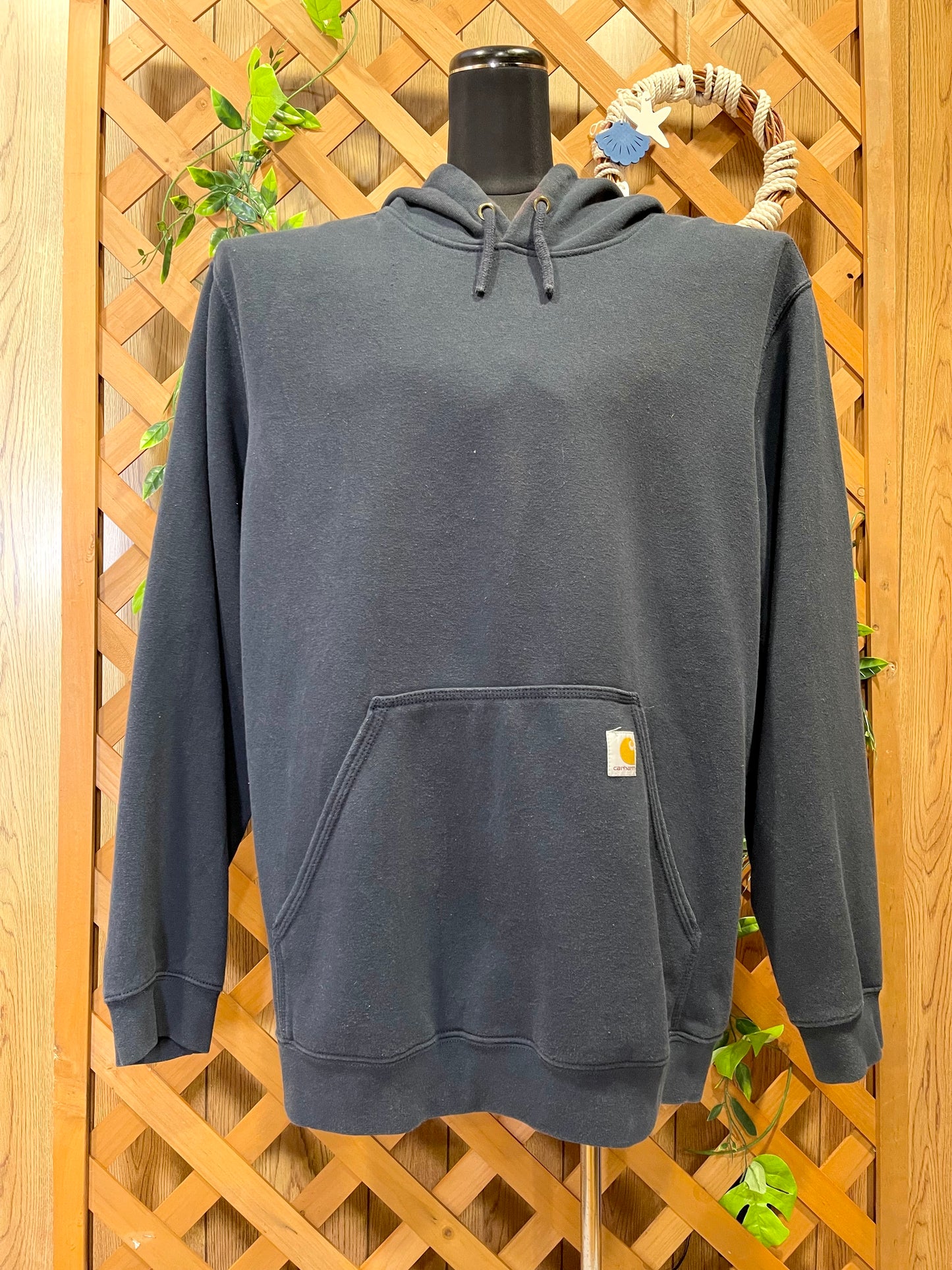 【carhartt】（2XL）ネイビーのプルオーバーパーカー
