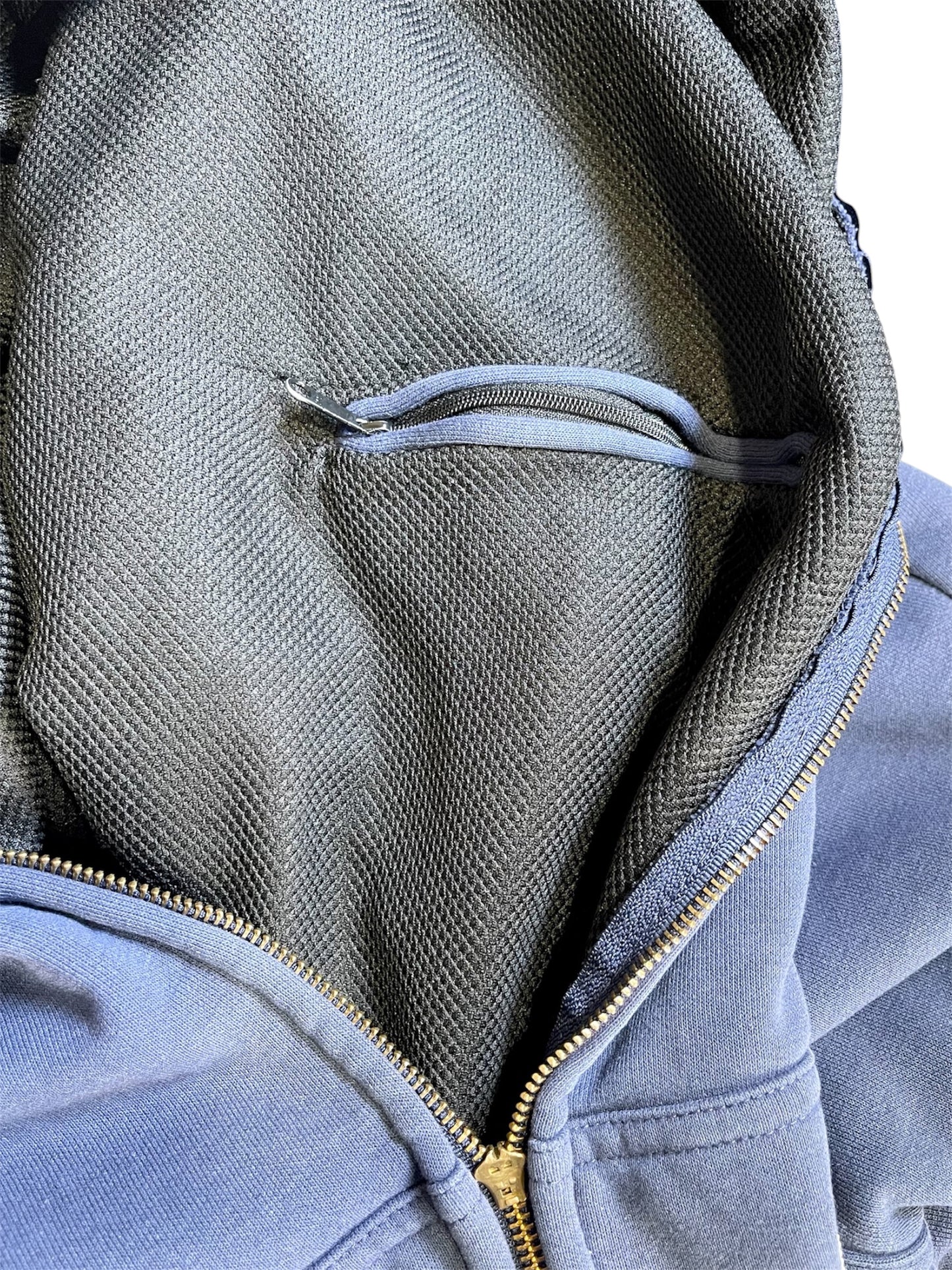 【carhartt】青のフルジップパーカー