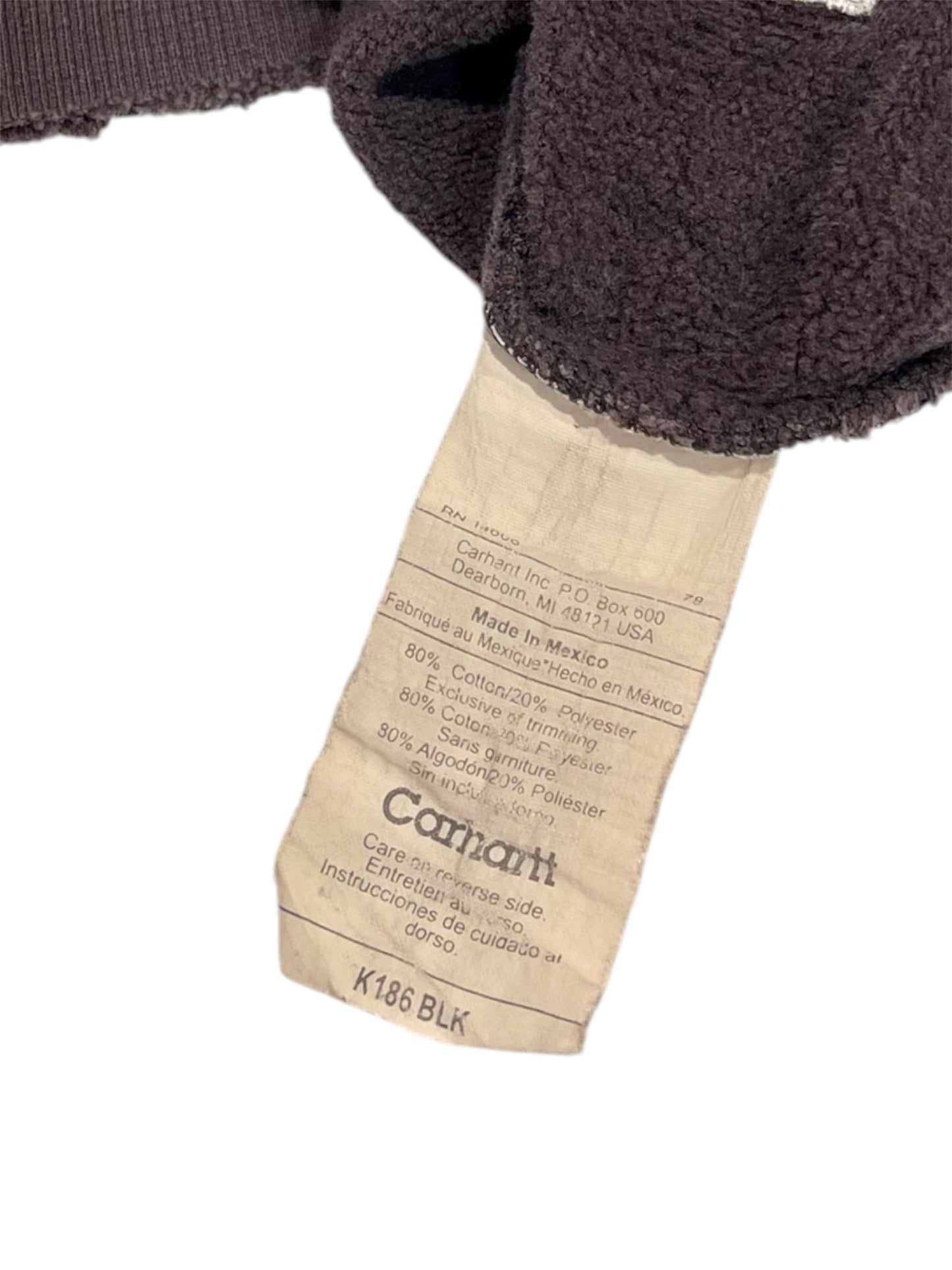【carhartt】（4XL）（刺繡ロゴ）クラッシュボロのクルーネックスウェット
