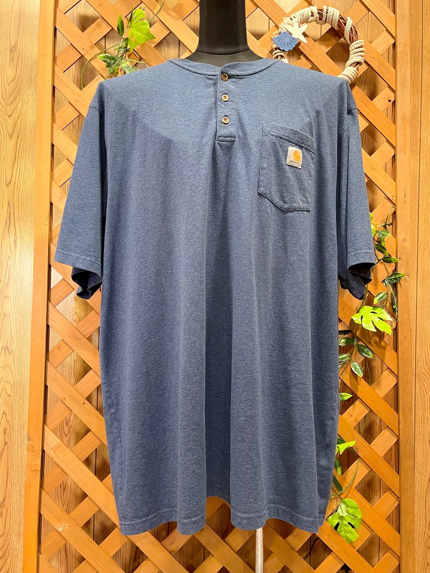 【carhartt】（3XL）ヘザーブルーのヘンリーネックTシャツ