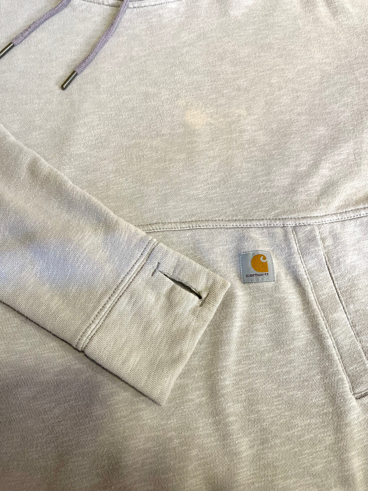 【Carhartt】サイドスリットのプルオーバーパーカー