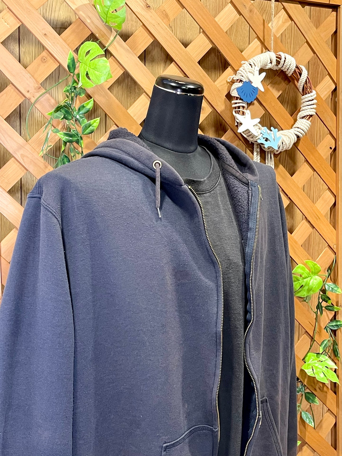 【carhartt】（2XL）ダークネイビーのフルジップパーカー