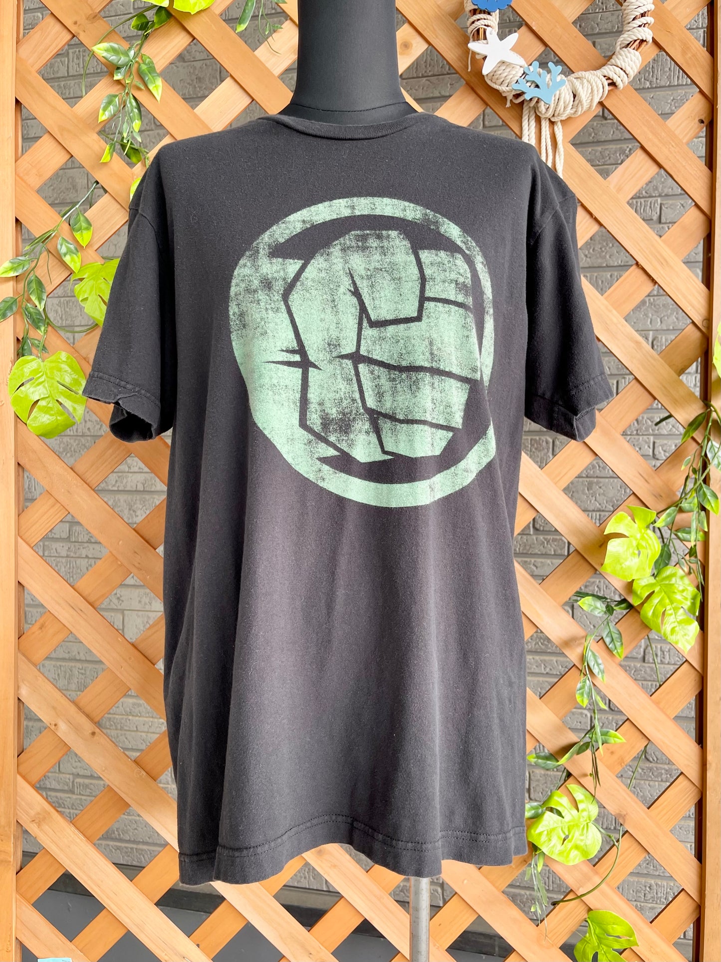 【marvel】ハルクのクローズド・フィストTシャツ