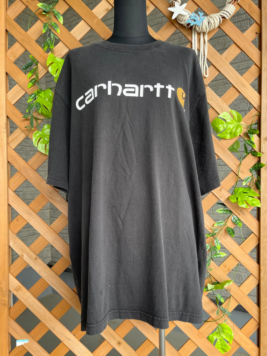 【carhartt】ロゴ入りブッラクTシャツ
