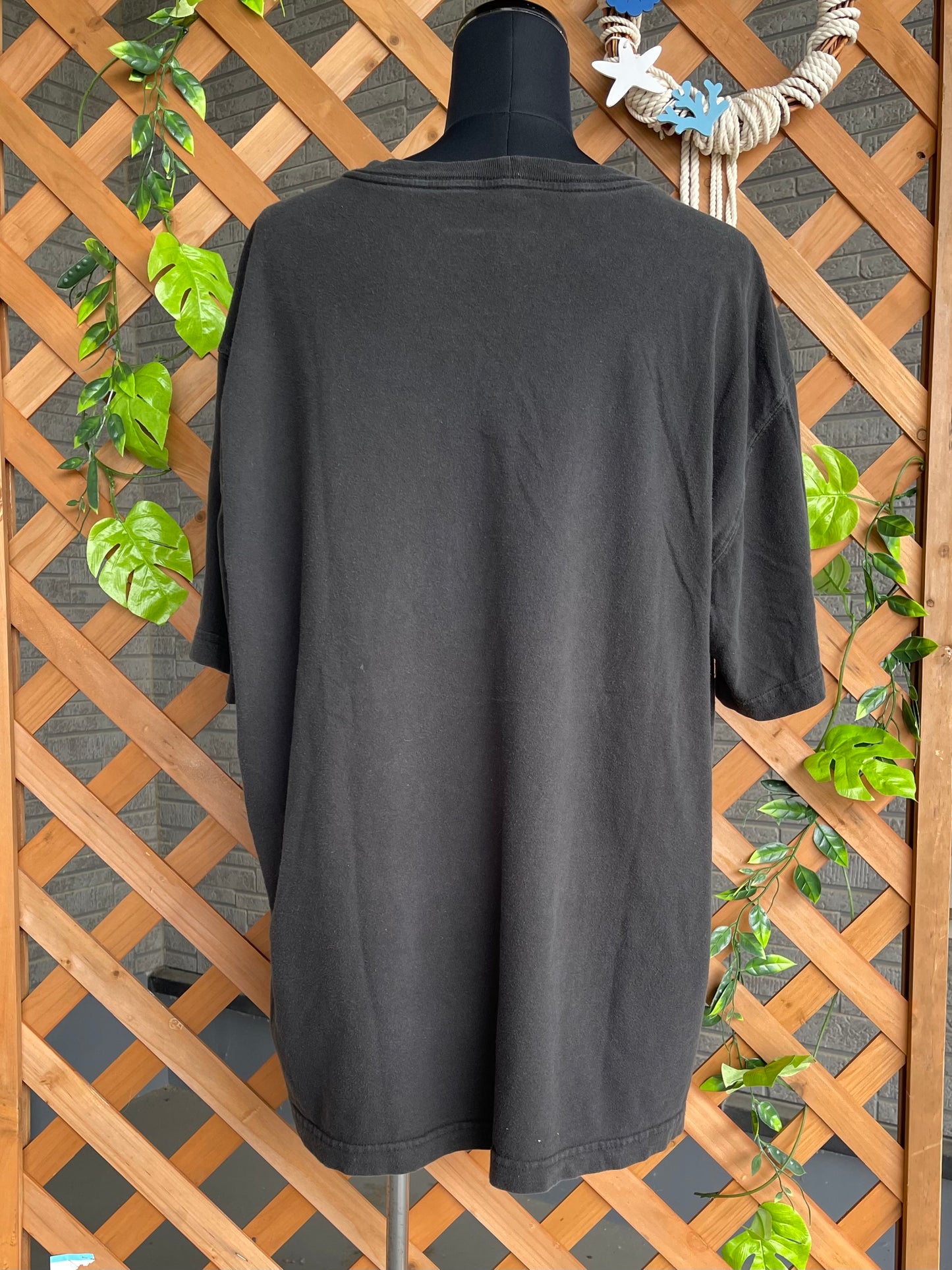 【carhartt】デトロイト旗艦店Tシャツ