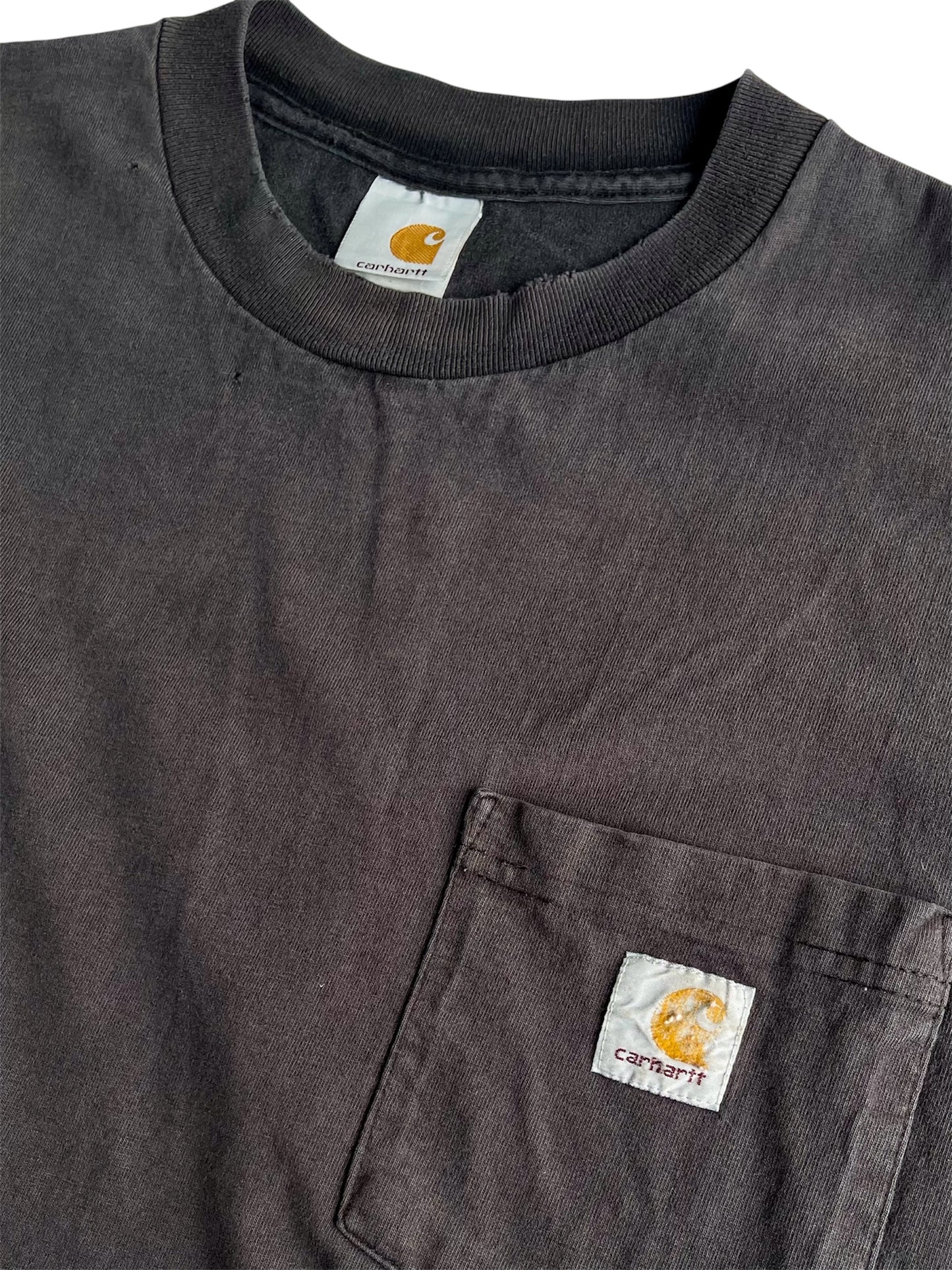 【carhartt】ポケット付き黒Tシャツ